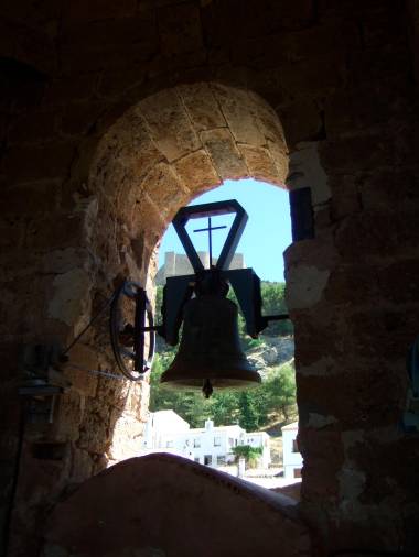 <i>Vista del castillo desde el campanario. </i>