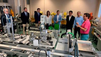 Visita a la UJA de responsables de la empresa china Tianneng, junto a representantes municipales. / Ayuntamiento de Jaén. 