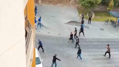 Imagen de archivo de la pelea multitudinaria en las inmediaciones de La Alameda entre aficionados del Real Jaén y el Xerez Deportivo FC.
