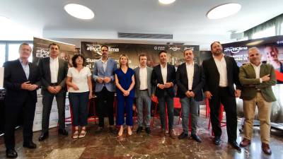 Foto de familia de la presentación de la iniciativa Hostelería #PorElClima en Jaén. / Álex Gómez / Diario JAÉN.