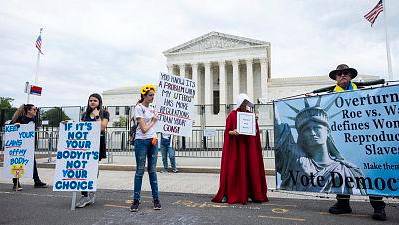 Manifestante por el derecho al aborto ante la Corte Suprema de EE UU. / Evelyn Hockstein / Reuters.