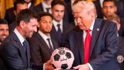 Trump, durante la recepción en la Casa Blanca al equipo de Leo Messi, el Inter Miami. / Andrew Leyden / ZUMA / Europa Press.