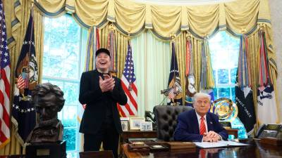 Elon Musk y Donald Trump, en una imagen de archivo en el Despacho Oval. / Francis Chung - Pool via CNP / Contacto / Europa Press.