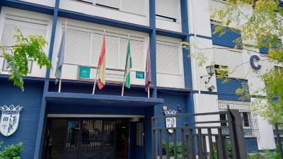 Fachada del IES Santa Catalina de Alejandría. / Junta de Andalucía.