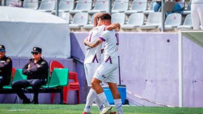 Los jugadores del Real Jaén Mario Martos y Adri celebran uno de los goles de la jornada. / David Torres / Real Jaén.