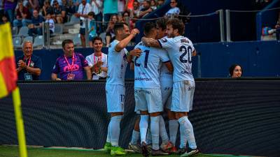 Los jugadores del Real Jaén celebran uno de los goles marcados por Marco Siverio. / Miranda López / Real Jaén.
