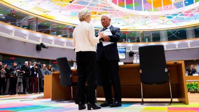 La presidenta de la Comisión Europea, Úrsula Von der Leyen, y el presidente del Consejo Europeo, António Costa. / Europa Press. 