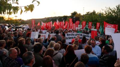 Concentración en defensa de la sanidad pública y del Hospital de la Sierra de Segura.