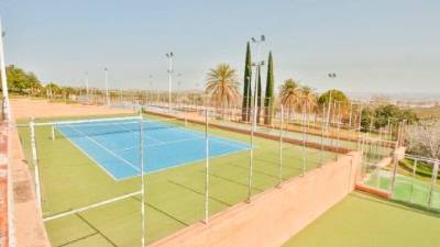 Imagen de pistas de tenis de Las Fuentezuelas. / Ayuntamiento de Jaén.