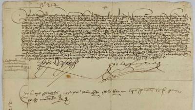 Carta firmada por los Reyes Católicos.