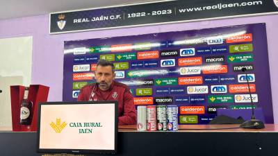 Manuel Herrero durante la rueda de prensa. / Álex Gómez / Diario JAÉN.