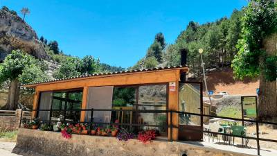 El kiosco-bar del área recreativa Nacimiento del Segura. / Junta de Andalucía.