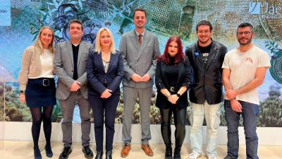 María Espejo y Francisco Javier Lozano, durante la presentación junto a propulsores de las iniciativas. / Álvaro Guzguti / Diario JAÉN.