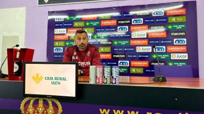 Manuel Herrero, en rueda de prensa. / Álex Gómez / Diario JAÉN.