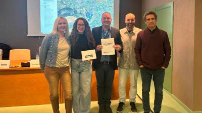 María Espejo, Ana Millán, Diego Álvarez, Rubén Ordóñez y Santiago Jaén en la presentación. / Álex Gómez / Diario JAÉN.