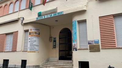 Fachada del IES San Juan Bosco de Jaén. / Agustín Muñoz / Diario JAÉN.
