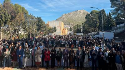 Miles de personas en la explanada del Recinto Ferial de Martos, en la celebración de la XVL Fiesta de la Aceituna. / Ayuntamiento de Martos.