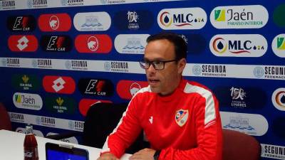 Miguel de la Fuente en la rueda de prensa. / Antonio del Arco.