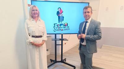 María Espejo y Julio Millán en la presentación de la Feria y Fiestas de la Virgen de la Capilla. 