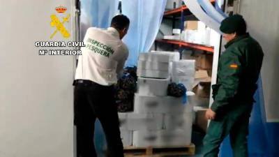 Intervención del pescado y marisco. / Guardia Civil.