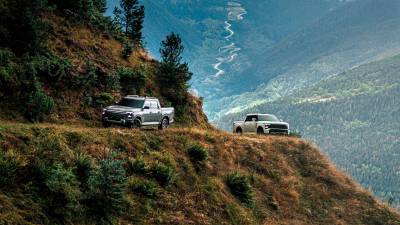 Los modelos Santana 400 PHEV y Santana 400D llegan a Andalucía y toda España el 2 de diciembre. / Santana Motor.