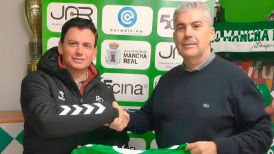 Diego Cobo y Joseba Aguado, en la sede del Atlético Mancha Real. / Atlético Mancha Real.