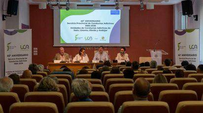 <i>Conferencia incluida en la conmemoración del 40 aniversario de la Red Pública Provincial de Atención a Personas con Conductas Adictivas. / Europa Press.</i>