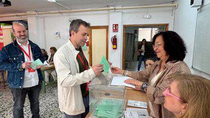 <i>El secretario general del PSOE de la ciudad de Jaén y alcalde de la capital, Julio Millán. / PSOE de Jaén.</i>