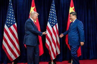 <i> El presidente de EEUU, Donald Trump, y el presidente de China, Xi Jinping, antes de su última cita bilateral en Corea del Sur en octubre de 2025. / Archivo. / Europa Press.</i>