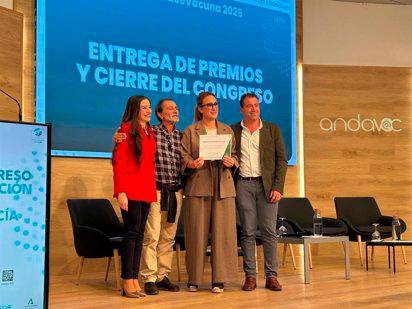 <i>Profesionales del Área Sanitaria Nordeste de Jaén reciben el reconocimiento por los resultados en vacunación. Archivo. / Europa Press.</i>