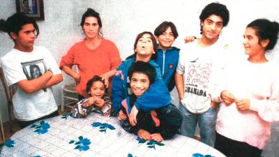 Fernanda con sus hijos. Archivo Histórico de Diario JAÉN.