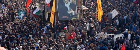 Musulmanes chiítas protestan en India contra la muerte de Ali Jamenei tras el ataque de Estados Unidos e Israel. / Basit Zargar / ZUMA / Europa Press.