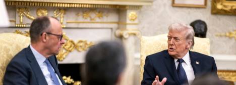 El canciller alemán, Friedrich Merz, y el presidente de Estados Unidos, Donald Trump, en una imagen de archivo. / Daniel Torok / Contacto / Europa Press.