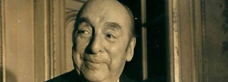 El escritor Pablo Neruda, en 1972. / Keystone Pictures USA / Zuma Press / Archivo Europa Press.