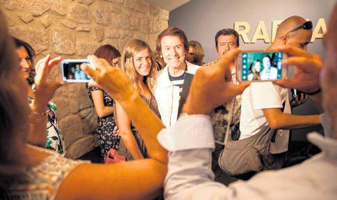 Tal día como hoy, en 2015, publicábamos: Raphael, siempre profeta en su tierra