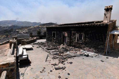 <i>Una casa calcinada en el incendio forestal, a 10 de julio de 2026, en Los Gallardos. / Fotografías: Javi Carrión.</i>
