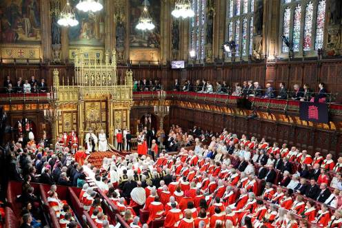 <i>El rey Carlos III ante el Parlamento británico. / Europa Press.</i>
