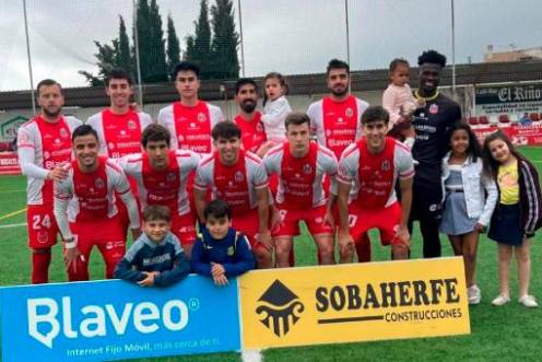 <i>Once inicial del CD Torreperogil ante El Palo FC.</i>