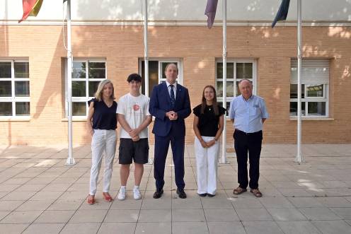 <i>Recepción a los mejores alumnos de la PAU 2026 de la provincia de Jaén. / Universidad de Jaén. </i>