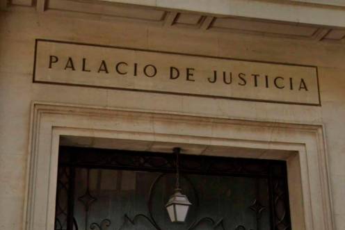 <i>Detalle de la fachada de la Audiencia Provincial de Jaén. / Europa Press. </i>