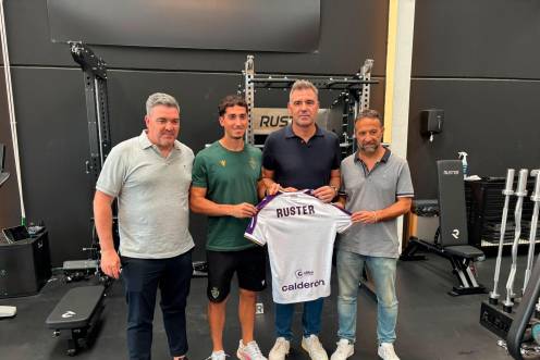 <i>Pedro Martínez, Alejandro Pérez, Fran Anera y Juan Gambero en las instalaciones de Ruster. / Álex Gómez / Diario JÁEN. </i>