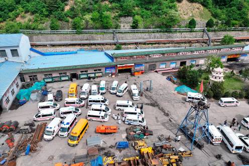 <i>Servicios de rescate en la mina de carbón de Liushenyu, en el norte de China. / Bai Zhibin / Xinhua News / Europa Press / ContactoPhoto.</i>