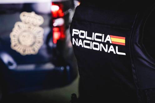 <i>Imagen de archivo de un agente de la Policía Nacional.</i>