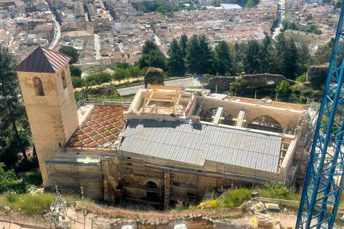 <i>Obras de rehabilitación en la Iglesia de Santo Domingo de Silos. / Ayuntamiento de Alcalá la Real. </i>