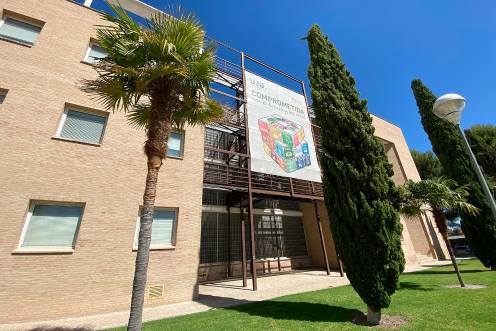 <i>Imagen de archivo de un edificio del Campus Las Lagunillas. / Universidad de Jaén. </i>