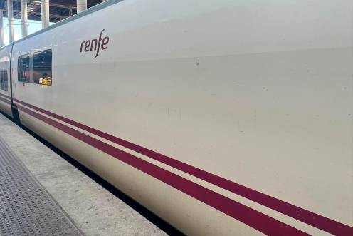 <i>Tren de Renfe. / Europa Press. </i>