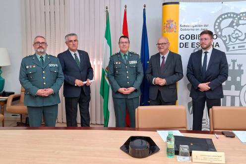 <i>Rueda de prensa para informar sobre la operación. / Subdelegación del Gobierno.</i>