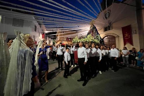 <i>Procesión Virgen de los Remedios en Los Noguerones. / Álvaro Guzguti / Diario JAÉN. </i>