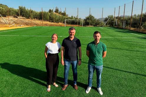 <i>Nuevo campo de fútbol en Burunchel. / Diputación de Jaén. </i>