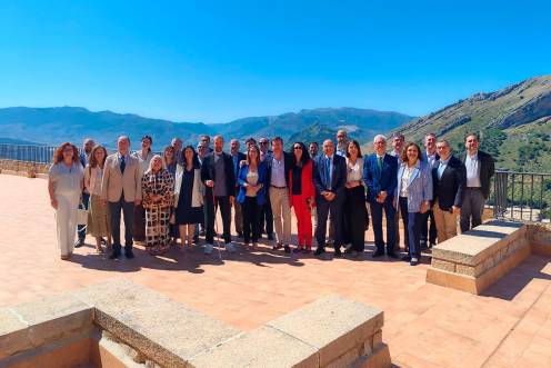 <i>Encuentro empresarial “Con-tacto”, organizado por Ilunion, grupo empresarial del Grupo Social ONCE en el Parador de Jaén. / Ayuntamiento de Jaén.</i>
